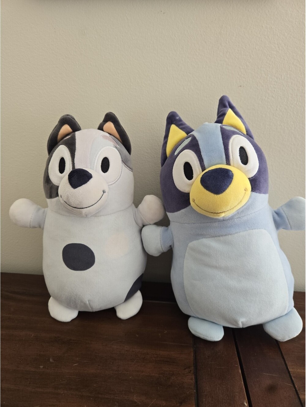 Squishmallow Bluey & Muffin Hugmee 10" Blue Dog Plush Disney Toy Doll Soft Used